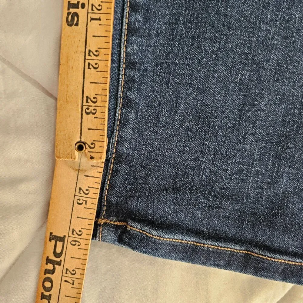 Maurices excellent jeans